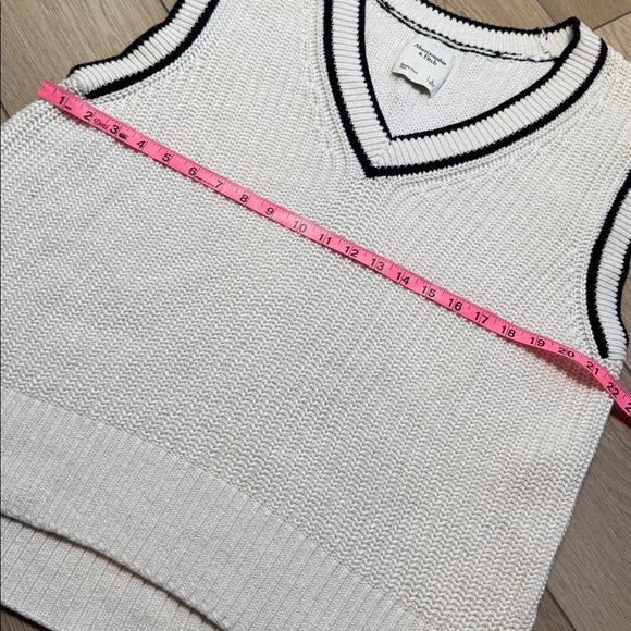 Abercrombie & Fitch Sweater Vest White Soft Oversized Rib Knit Size L Preppy - Picture 4 of 7